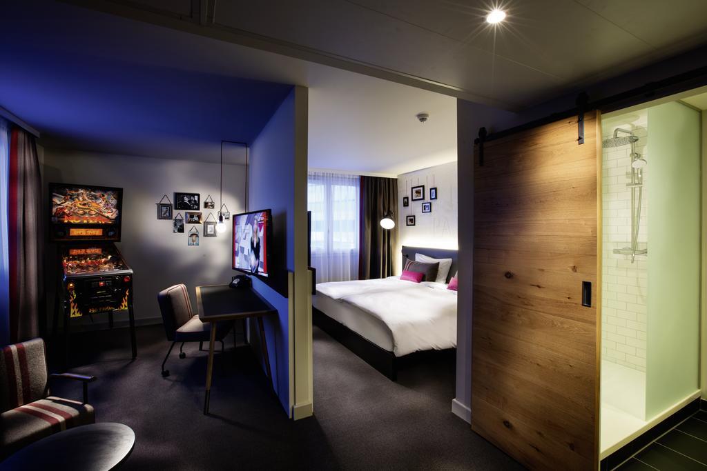 Courtyard By Marriott Berlin Teltow Hotel Szoba fotó